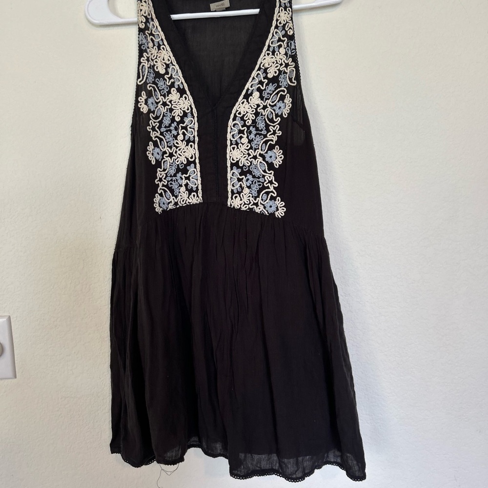 Urban Outfitters Ecote Black White Floral Embroidered Babydoll
Dress Medium